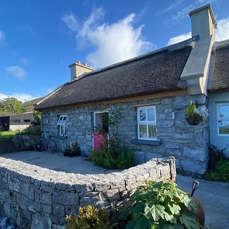 Oranuisce Thatch Cottage Ballyvaughan Buitenkant foto